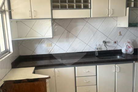 Sobrado à venda com 5 quartos em Bela Vista, Osasco, SP