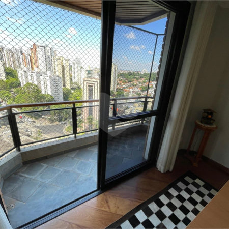 Apartamento à venda com 3 quartos, sendo 1 suíte, em Parque Bairro Morumbi, São Paulo, SP