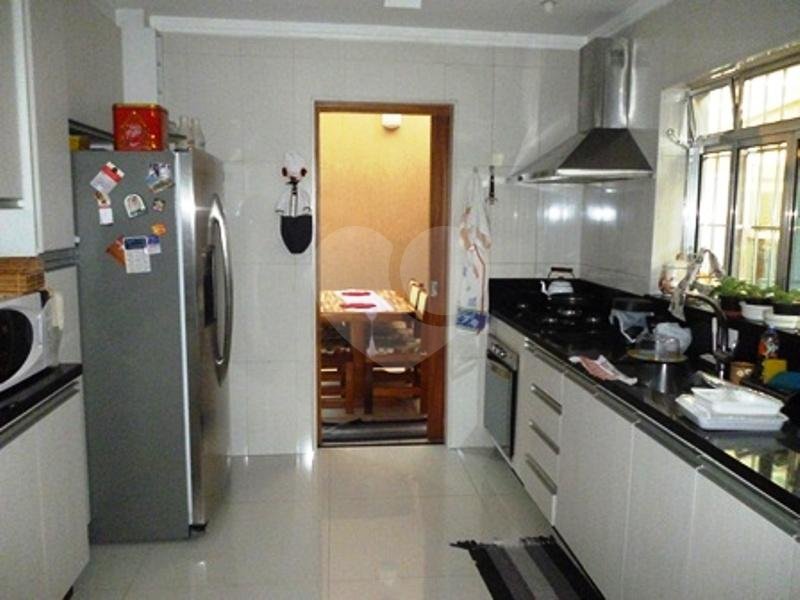 Sobrado à venda com 3 suítes em Vila Medeiros, São Paulo, SP