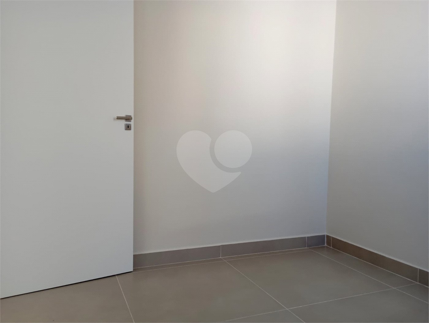 Apartamento à venda com 2 quartos em Lopes de Oliveira, Sorocaba, SP
