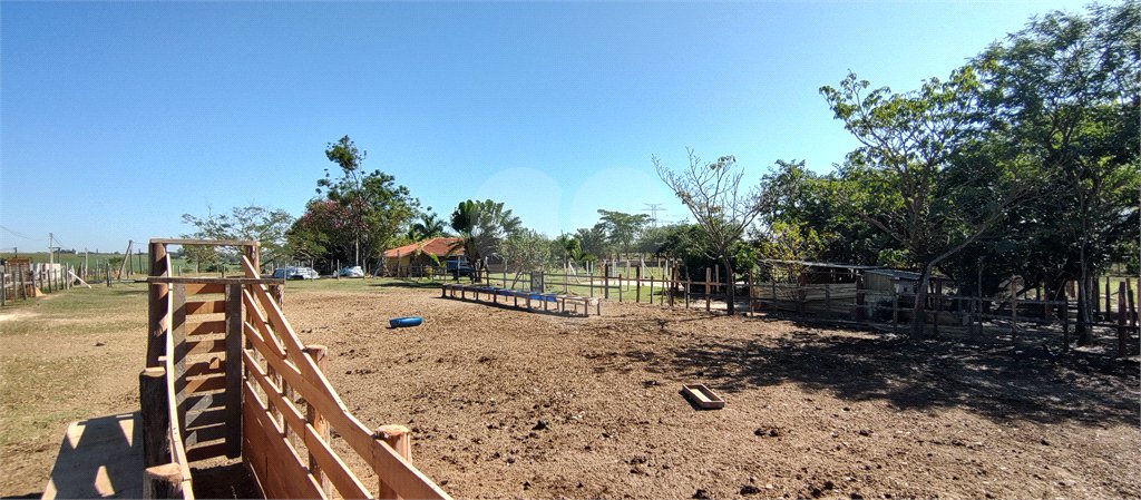 Sítio à venda com 2 suítes em Buru, Salto, SP