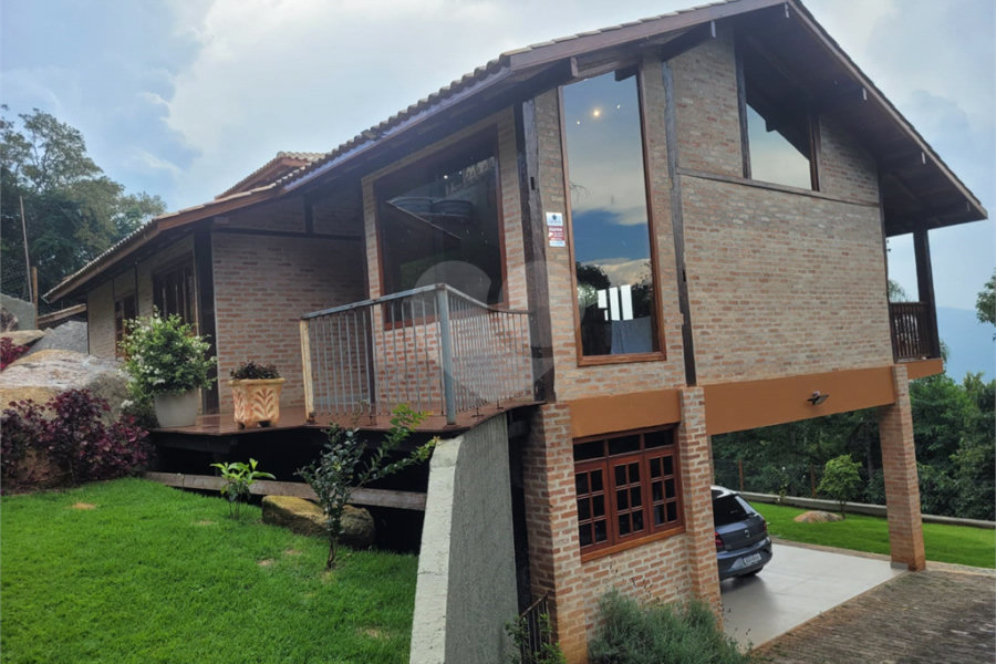 Casa à venda com 2 quartos, sendo 1 suíte, em Serra da Cantareira, Mairiporã, SP