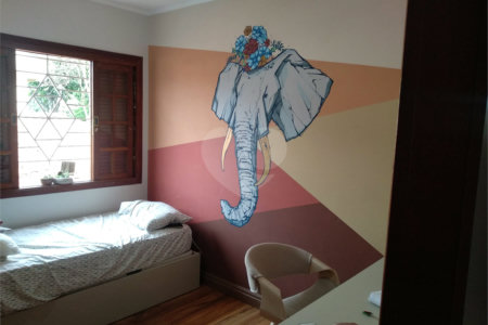 Sobrado à venda com 4 quartos, sendo 2 suítes,  em City Campo Grande, São Paulo, SP