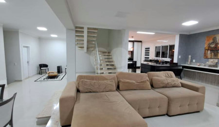 Casa à venda com 3 suítes no condomínio Vila Verde, Itapevi - SP