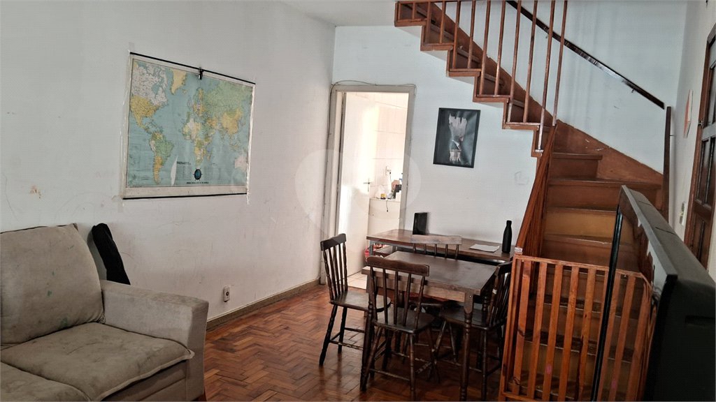 Sobrado à venda com 2 quartos, sendo 1 suíte, em Tremembé, São Paulo, SP