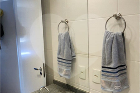 Apartamento à venda ou para alugar com 1 suíte em República, São Paulo, SP