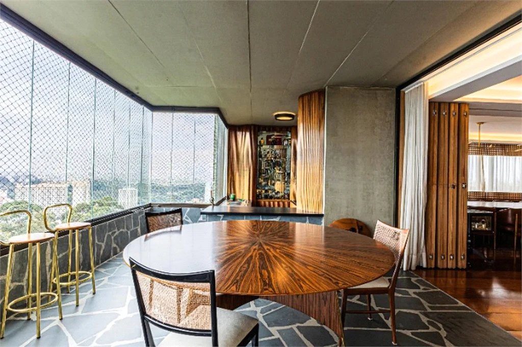 Apartamento à venda com 3 suítes em Vila Suzana, São Paulo, SP