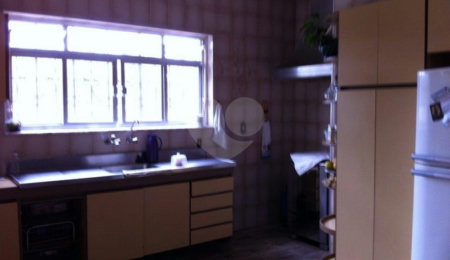 Casa à venda ou para alugar com 5 quartos, sendo 1 suíte, em Tremembé, São Paulo, SP