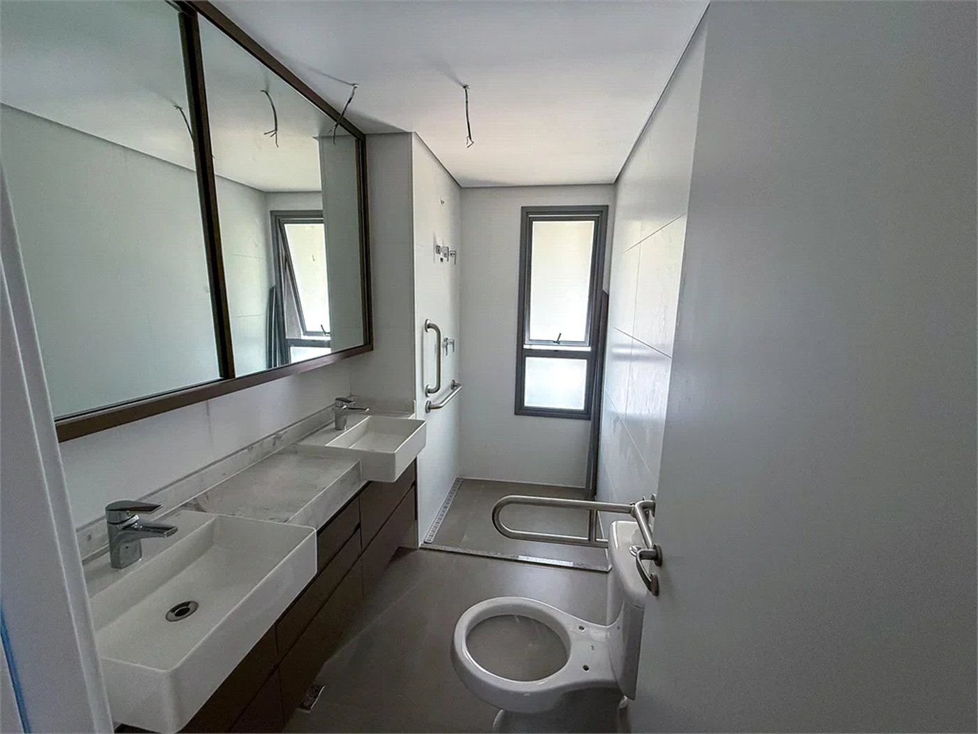 Apartamento à venda com 3 suítes em Sumarezinho, São Paulo, SP