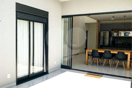 Casa à venda com 3 suítes no condomínio Mantova, Indaiatuba - SP