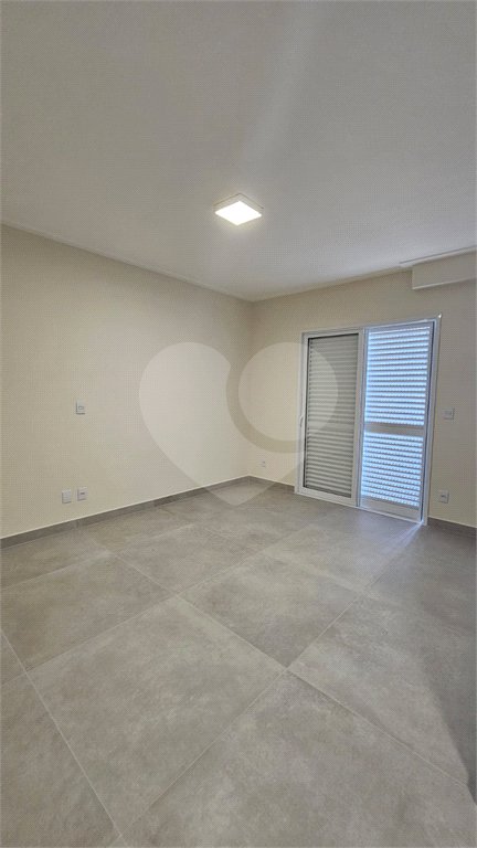 Apartamento à venda com 3 suítes em Urbanova, São José dos Campos, SP