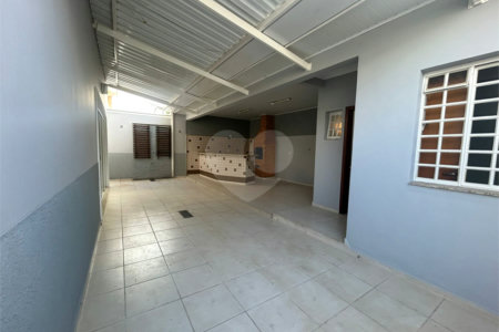 Casa à venda com 4 quartos, sendo 1 suíte,  no condomínio Lago da Boa Vista, Sorocaba - SP