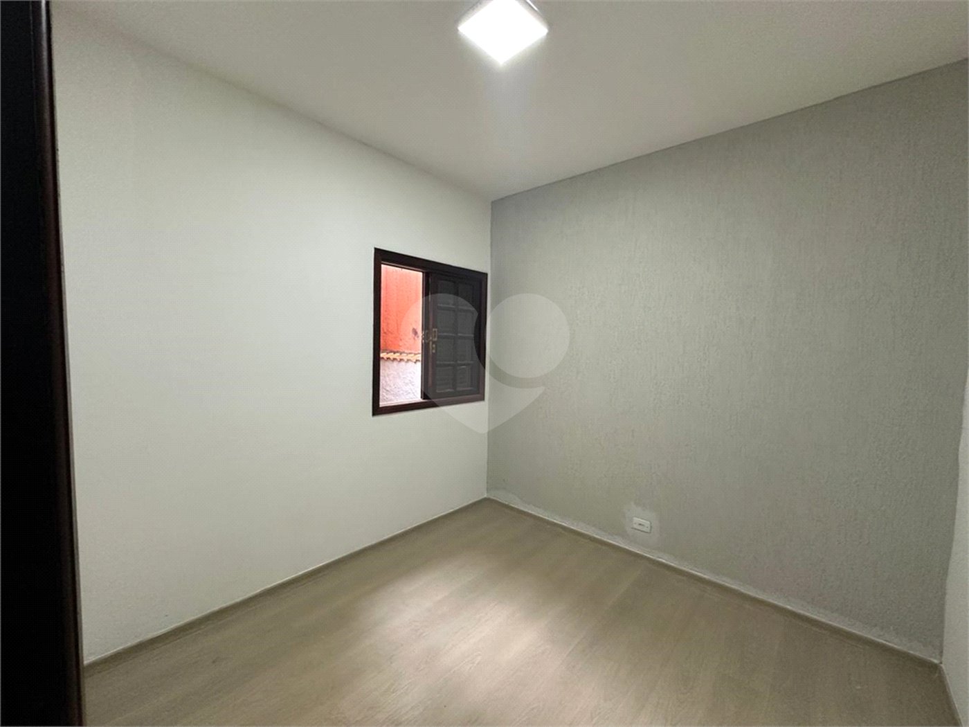 Casa Térrea à venda com 3 quartos, sendo 1 suíte,  em Vila Suissa, Mogi das Cruzes, SP