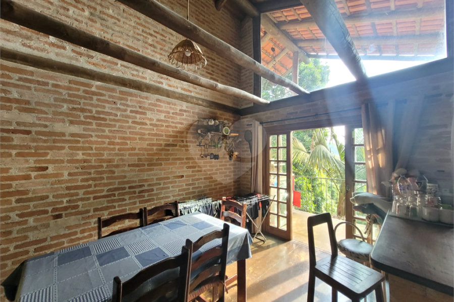 Casa Térrea à venda com 2 quartos, sendo 1 suíte, em Serra da Cantareira, Mairiporã, SP