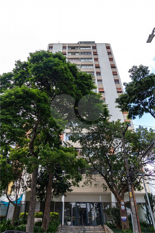 Apartamento à venda com 3 quartos, sendo 1 suíte, em Pinheiros, São Paulo, SP