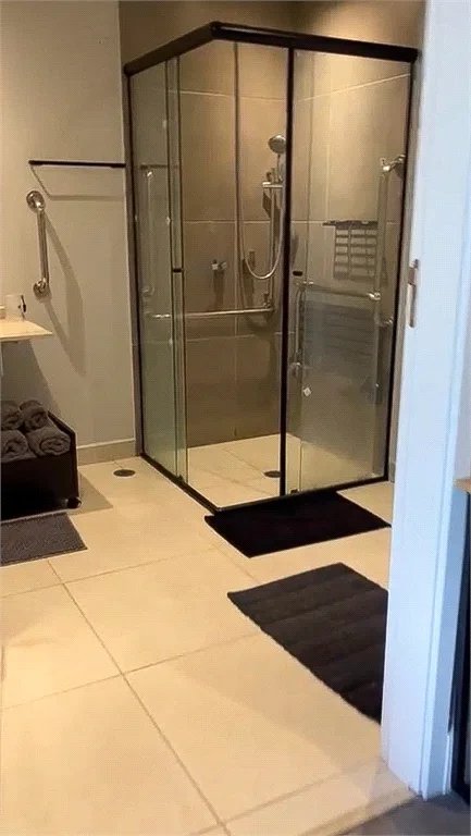 Apartamento à venda ou para alugar com 1 suíte em Pinheiros, São Paulo, SP
