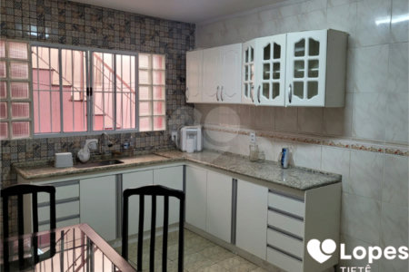 Sobrado à venda com 3 quartos, sendo 1 suíte, em Jardim Pinheiros, São Paulo, SP