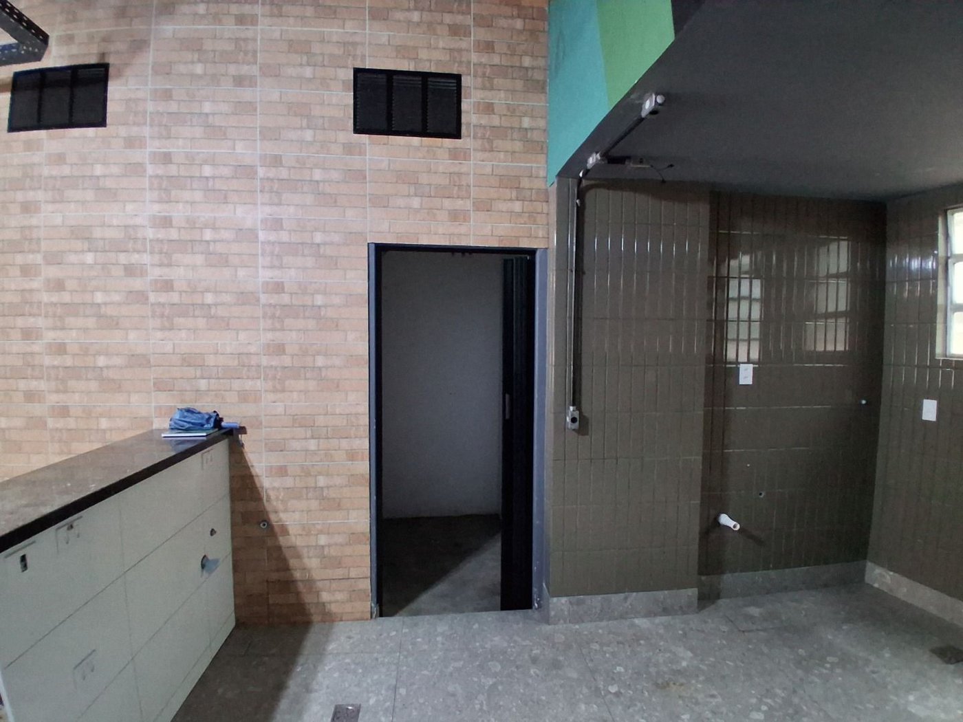 Loja para alugar, 75 m² por R$ 5.786,57/mês - Boqueirão - Santos/SP