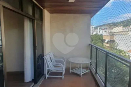 Apartamento à venda com 3 quartos, sendo 1 suíte, em Maracanã, Rio de Janeiro, RJ
