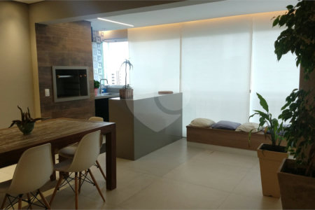 Apartamento à venda com 3 suítes em Jardim Caboré, São Paulo, SP