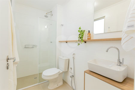 Apartamento à venda com 3 quartos, sendo 1 suíte, em Vila Olímpia, São Paulo, SP