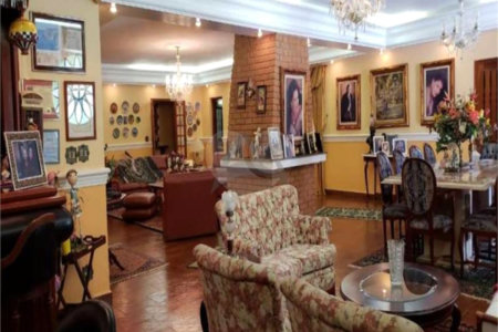 Casa à venda com 4 suítes no condomínio Vale do Itamaraca, Valinhos - SP