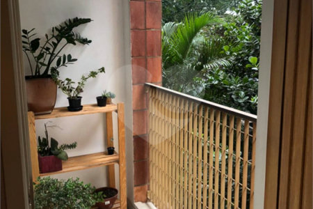 Apartamento à venda com 4 quartos, sendo 3 suítes, em Alto da Boa Vista, São Paulo, SP