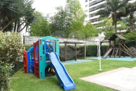 Apartamento à venda com 3 suítes em Vila Suzana, São Paulo, SP