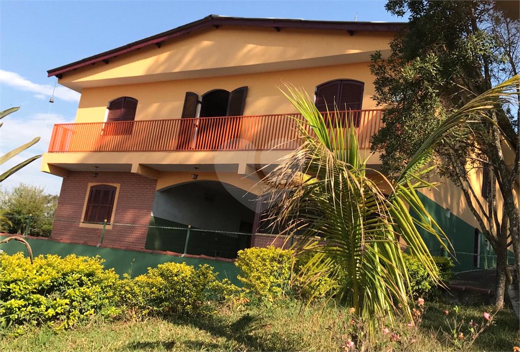 Casa à venda com 5 quartos, sendo 1 suíte, em Chácaras Bom Tempo, Franco da Rocha, SP