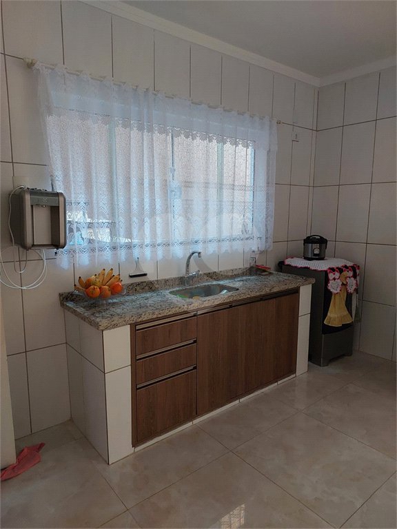 Sobrado à venda com 2 quartos, sendo 1 suíte, em Jardim Luciana, Itaquaquecetuba, SP
