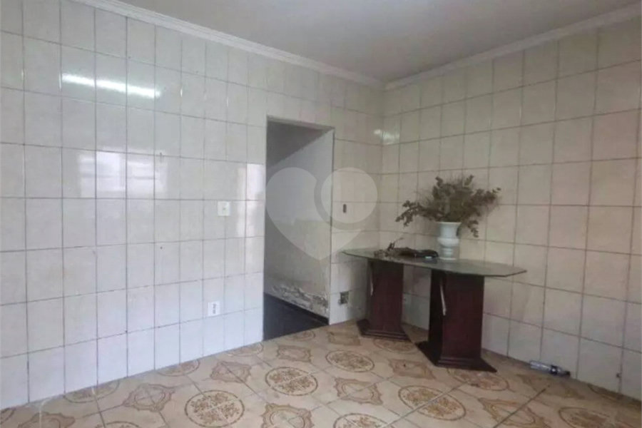 Sobrado à venda com 8 quartos em Vila Guarani, São Paulo, SP