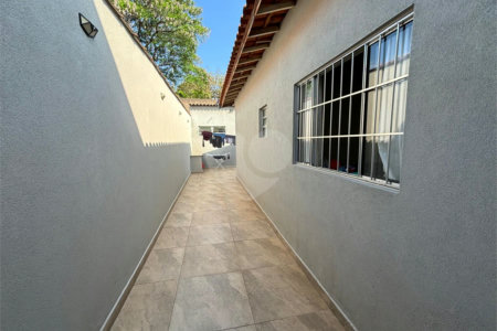 Casa à venda com 3 quartos, sendo 1 suíte, no Centro, Salto, SP