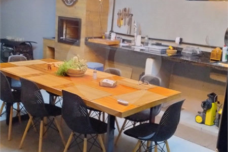 Casa à venda com 3 quartos, sendo 2 suítes, no condomínio Planície do Araguaia, Rio de Janeiro - RJ