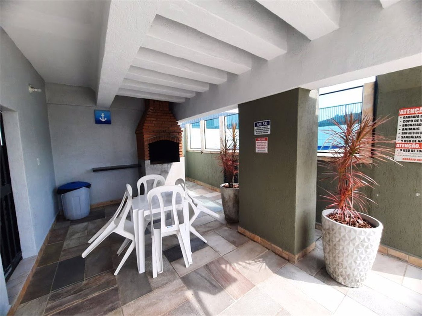 Apartamento à venda, 45 m² por R$ 307.400,00 - Enseada - Guarujá/SP