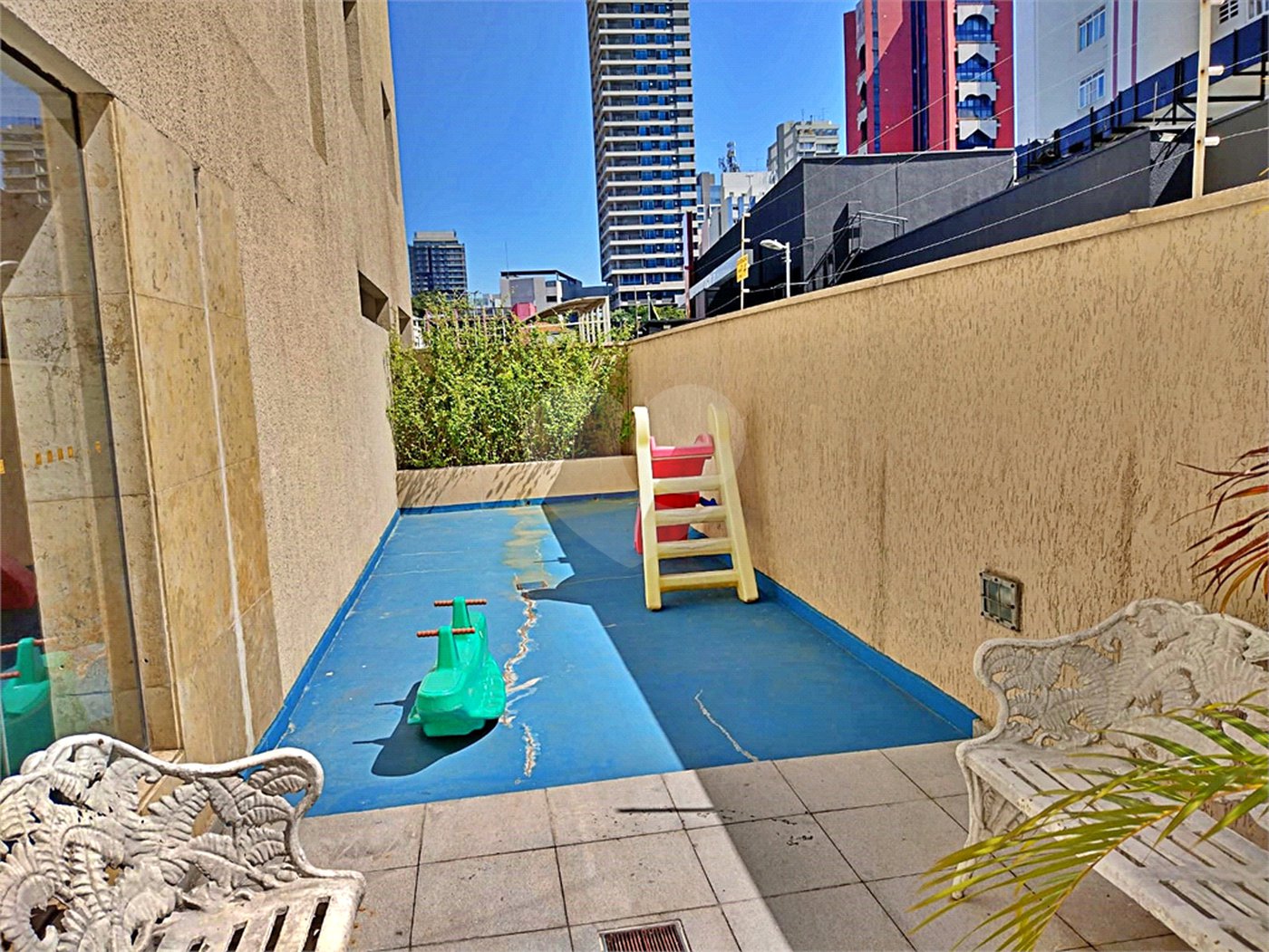 Apartamento à venda com 3 quartos, sendo 1 suíte, em Pinheiros, São Paulo, SP