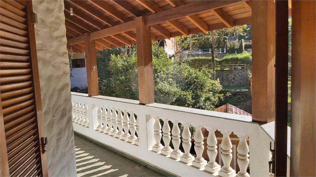 Sobrado à venda com 3 quartos, sendo 2 suítes, em Serra da Cantareira, Mairiporã, SP