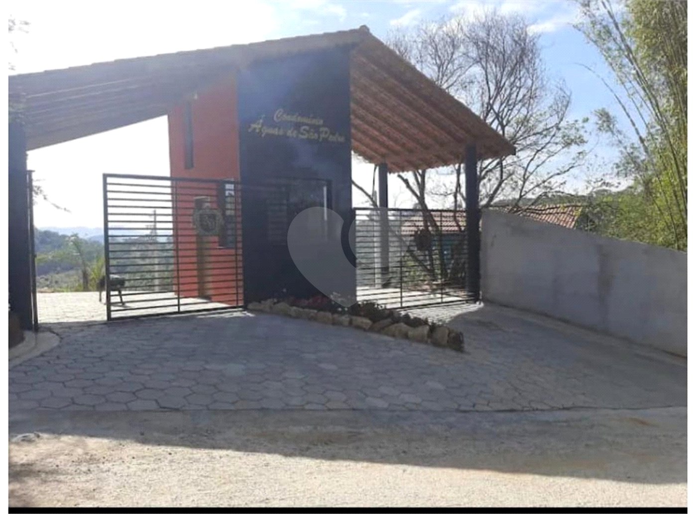 Casa à venda com 2 quartos no condomínio Águas de São Pedro, Mairiporã - SP