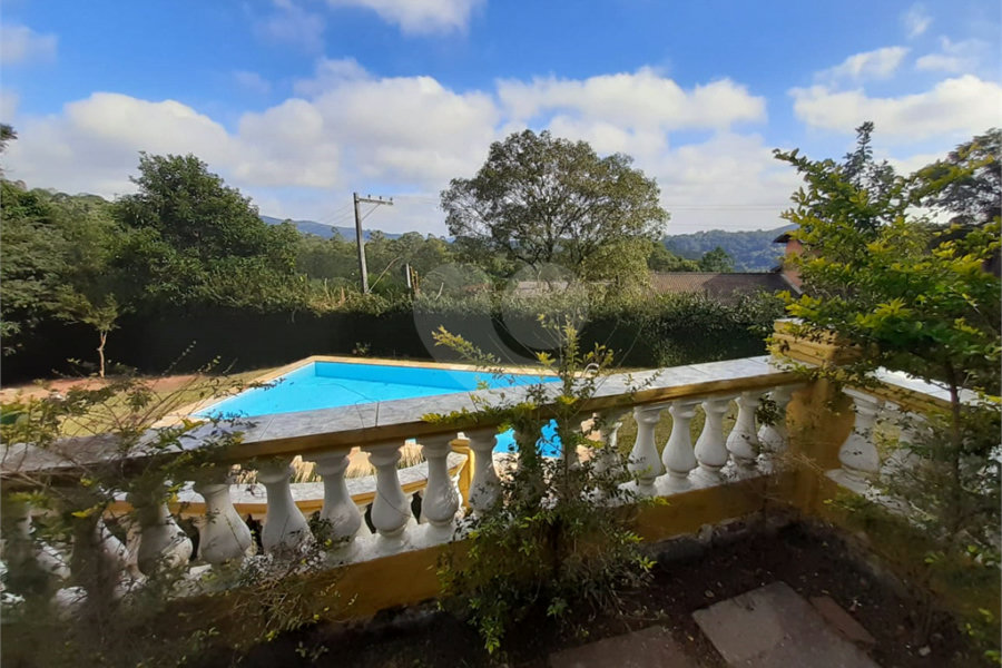 Casa Térrea à venda com 4 quartos, sendo 2 suítes, em Serra da Cantareira, Mairiporã, SP