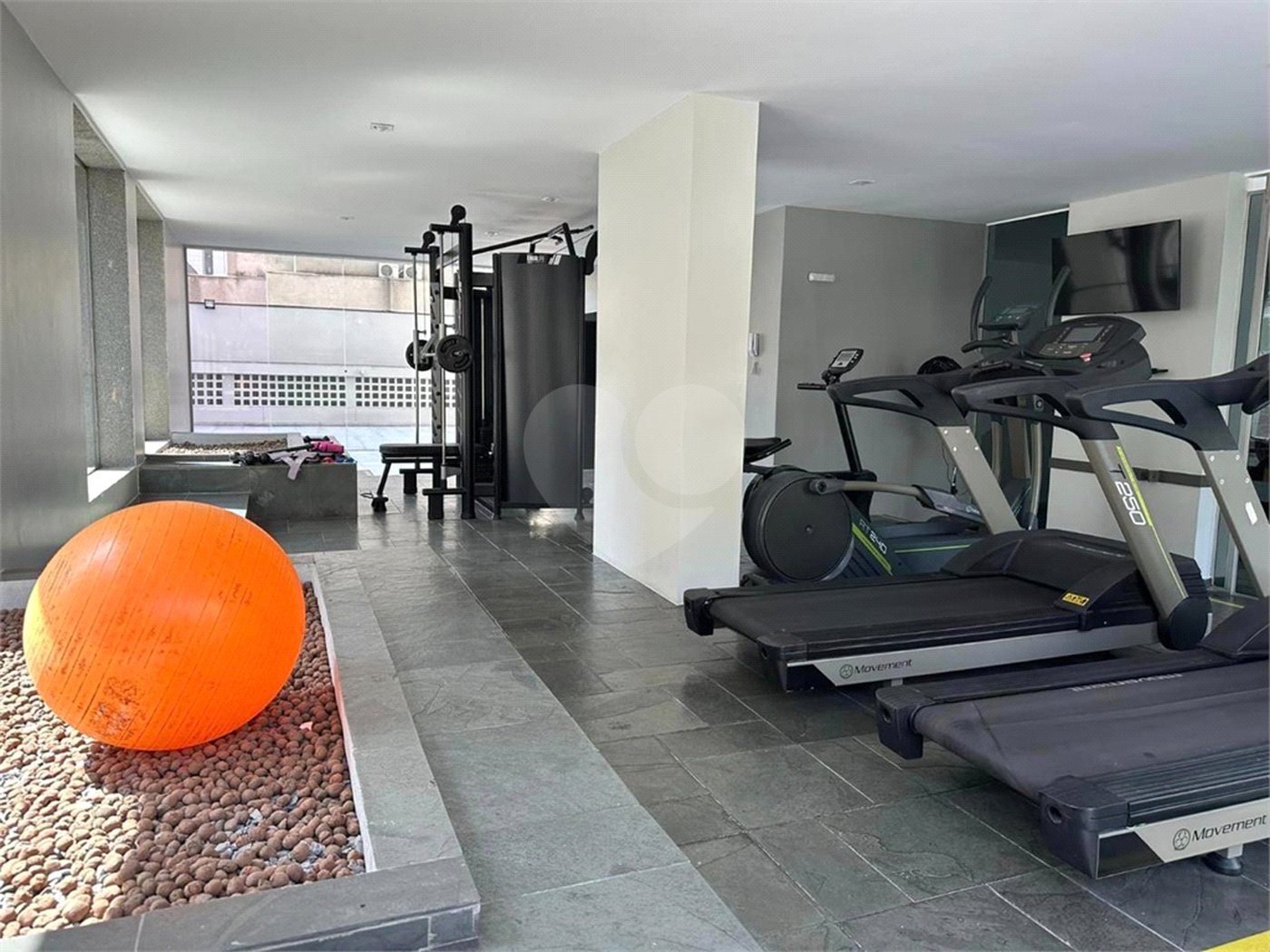 Apartamento à venda ou para alugar com 1 suíte em Jardim Europa, São Paulo, SP