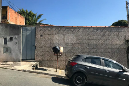 Terreno à venda com 2 quartos em Vila Martins, Carapicuíba, SP