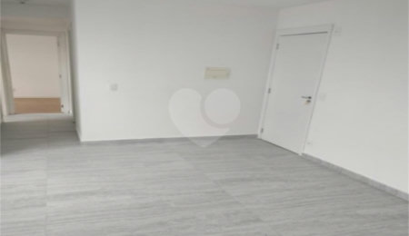 Apartamento à venda com 2 quartos em Guaiaúna, São Paulo, SP