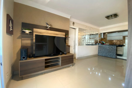 Apartamento à venda com 3 quartos, sendo 1 suíte, em Vila Gomes Cardim, São Paulo, SP
