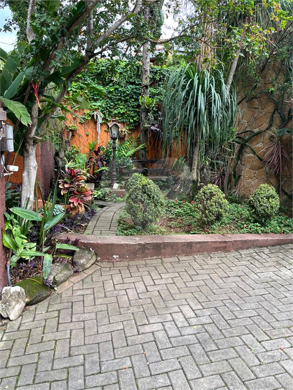 Casa Térrea para alugar com 3 suítes em Jardim do Lago, Atibaia, SP
