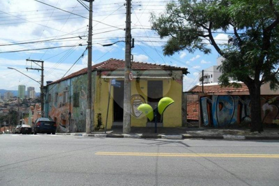 Terreno à venda em Parada Inglesa, São Paulo, SP