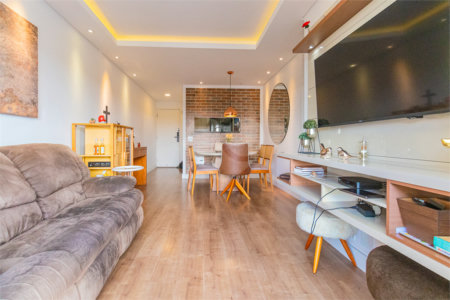 Apartamento à venda com 3 quartos, sendo 1 suíte, em Jardim Marajoara, São Paulo, SP