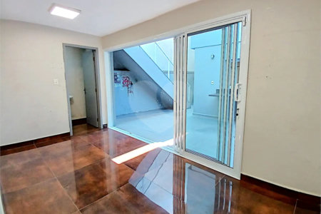 Sobrado à venda com 3 quartos, sendo 1 suíte, em Brooklin, São Paulo, SP
