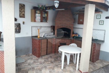 Casa à venda com 3 quartos, sendo 1 suíte, em Vila Suissa, Mogi das Cruzes, SP