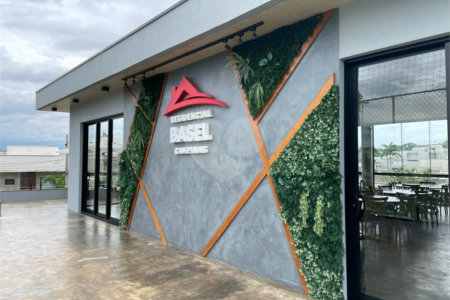 Casa à venda com 4 suítes no condomínio Basel, Campinas - SP