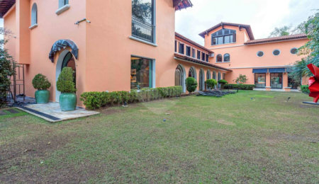Sobrado à venda com 4 suítes em Jardim Guedala, São Paulo, SP