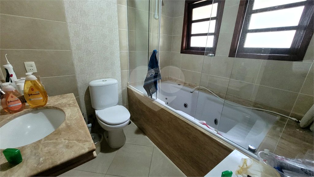 Casa à venda com 3 suítes no condomínio Sausalito, Mairiporã - SP